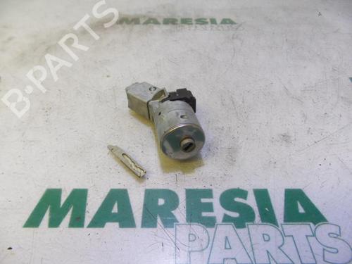 Used Ignition barrel PEUGEOT 3008 I MPV (0U_) 1.6 VTi (120 hp) 31498133