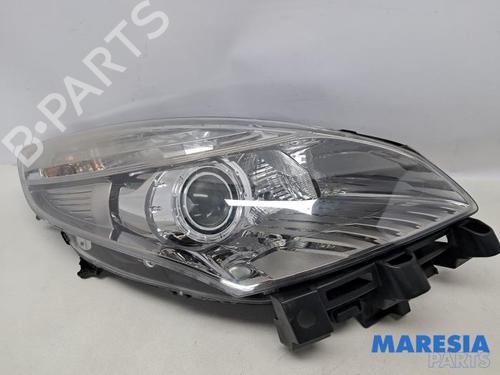 Lyskaster høyre RENAULT SCÉNIC III (JZ0/1_) 1.6 16V (JZ0U, JZ1B) (110 hp) 31816434