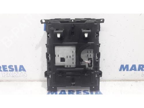 Display monitor RENAULT MEGANE IV Hatchback (B9A/M/N_) 1.2 TCe 130 (B9MR) | BP31450730C48