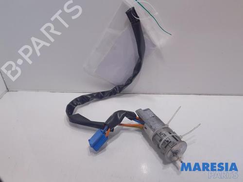 Used Ignition barrel PEUGEOT 206 CC (2D) 1.6 16V (2DNFUF, 2DNFUR) (109 hp) 31397386