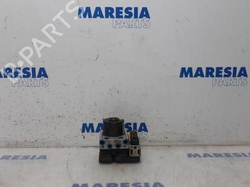 Used ABS pump CITROËN C3 II (SC_) 1.6 HDi (92 hp) 31447882