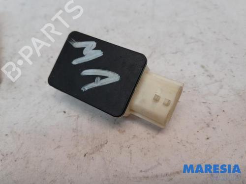 Used Electronic sensor Electronic sensor RENAULT SCÉNIC III (JZ0/1_) 1.5 dCi (110 hp) 31476732 31476732