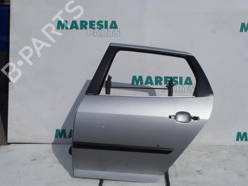 Used Left rear door Left rear door 31490979 31490979