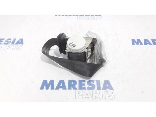 Used Rear right seatbelt RENAULT CLIO III (BR0/1, CR0/1) 1.2 16V (BR02, BR0J, BR11, CR02, CR0J, CR11) (75 hp) 31469502