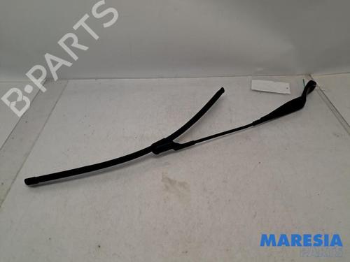 Used Front windshield wiper arm Front windshield wiper arm 31419449 31419449