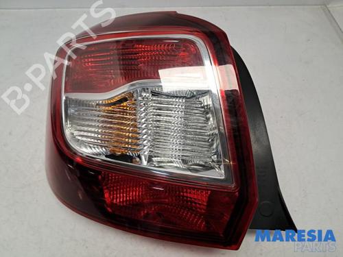 Farolim esquerdo DACIA SANDERO II TCe 90 (B8M1, B8MA, B8AC) (90 hp) 31482301