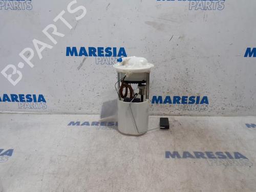 Used Fuel pump FIAT 500 (312_) 1.2 (312AXA1A) (69 hp) 31412064