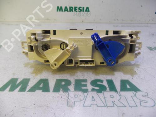 Climate control RENAULT MEGANE III Hatchback (BZ0/1_, B3_) 1.5 dCi (BZ09, BZ0D, BZ1W, BZ29, BZ14) | BP31527059I5