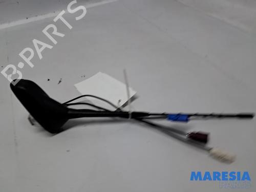 Used Antenna/Base Antenna/Base CITROËN C4 Grand Picasso II (DA_, DE_) 1.6 THP 165 (165 hp) 31386339 31386339