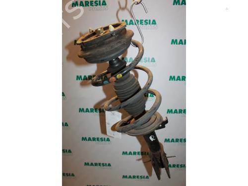 Used Right front shock absorber RENAULT LAGUNA II (BG0/1_) 1.6 16V (BG0A, BG0L) (107 hp) 31508883
