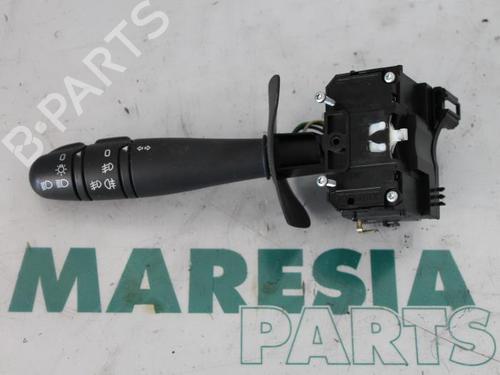Used Steering column stalk RENAULT CLIO II (BB_, CB_) 1.4 16V (B/CB0P, BB13) (98 hp) 31451643
