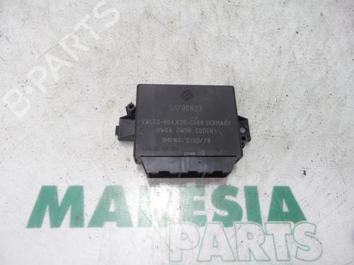 Used Electronic module FIAT 500 (312_) 1.2 (312AXA1A) (69 hp) 31529410