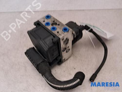 Used ABS pump PEUGEOT 307 CC (3B) 2.0 16V (136 hp) 31484616