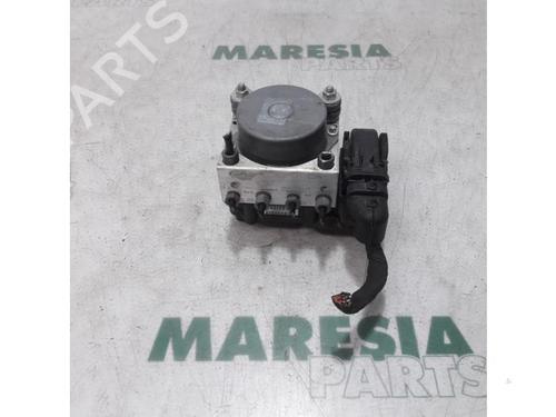 Used ABS pump FIAT 500 (312_) 0.9 (312AXG1A, 312.AXG11) (86 hp) 31522162