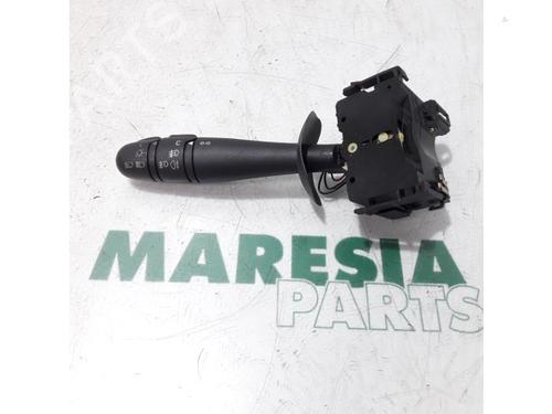 Used Steering column stalk RENAULT ESPACE IV (JK0/1_) 2.0 (JK0A, JK1D, JK0N) (170 hp) 31429689