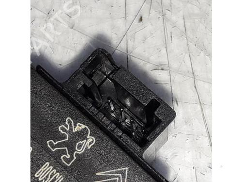 Electronic sensor PEUGEOT 3008 I MPV (0U_) 1.6 VTi | BP31444637M84