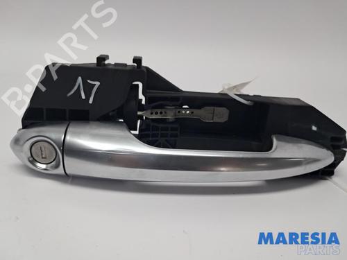 Used Front left exterior door handle Front left exterior door handle 37875442 37875442