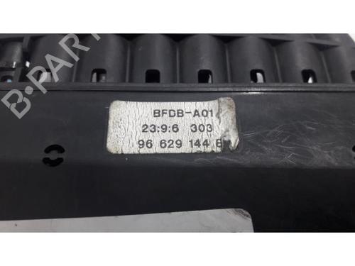 Fuse box CITROËN C4 Picasso I MPV (UD_) 2.0 HDi 138 | BP31392776E1