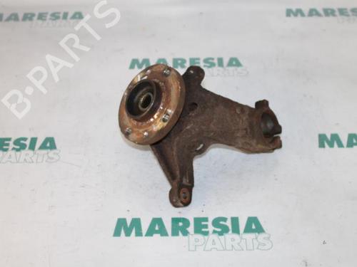 Used Left front steering knuckle PEUGEOT 206 Hatchback (2A/C) 1.4 i (75 hp) 31514381