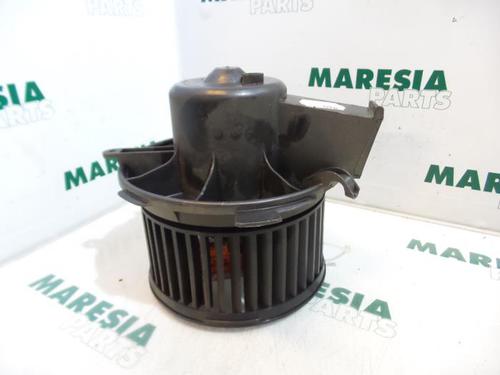 Used Heater blower motor PEUGEOT 206 Hatchback (2A/C) 1.4 i (75 hp) 31455900
