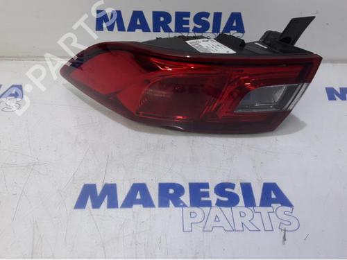 right-taillight-renault-clio-iv-bh_-2012-2013-2014-2015-2016-2017-2018-2019-2020-2021-31527459 main image