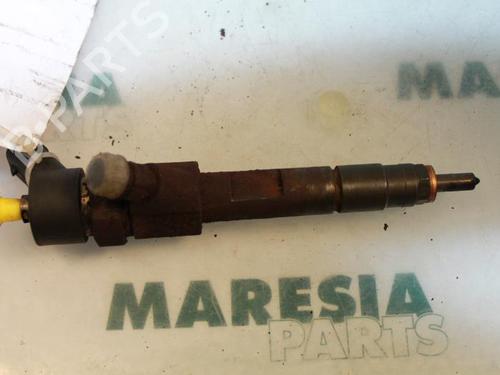 Used Injector Injector RENAULT MEGANE II (BM0/1_, CM0/1_) 1.9 dCi (BM0G, CM0G) (120 hp) 31479582 31479582