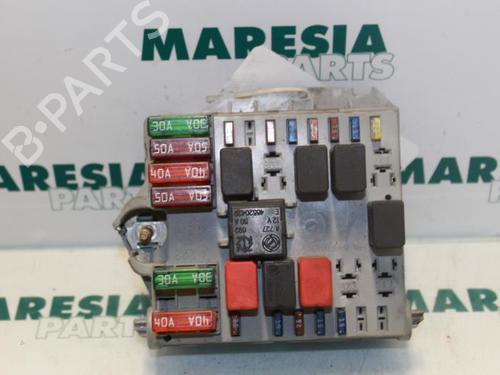 Used Fuse box ALFA ROMEO 147 (937_) 1.6 16V T.SPARK (937.AXA1A, 937.AXB1A, 937.BXB1A) (120 hp) 31404839