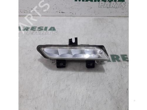 Used Right daytime light RENAULT CLIO IV (BH_) 0.9 TCe 90 (BHNF, BHMA, BHMH, BHJK, BHJR) (90 hp) 31431229