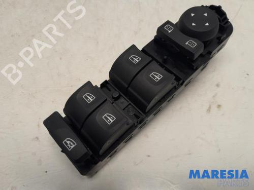 Comutador Comutador RENAULT MEGANE III Grandtour (KZ0/1) 1.4 TCe (KZ0F, KZ1V) (130 hp) 31532779 31532779