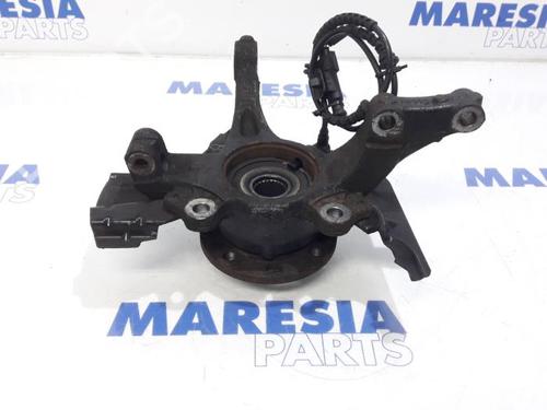 Used Left front steering knuckle FIAT PUNTO EVO (199_) 1.3 D Multijet (84 hp) 31523607