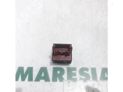 Mirror switch CITROËN C-CROSSER (VU_, VV_) 2.2 HDi | BP31514343I25