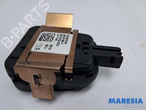 Used Electronic sensor Electronic sensor PEUGEOT 208 I (CA_, CC_) 1.2 VTI 82 (82 hp) 40093031 40093031