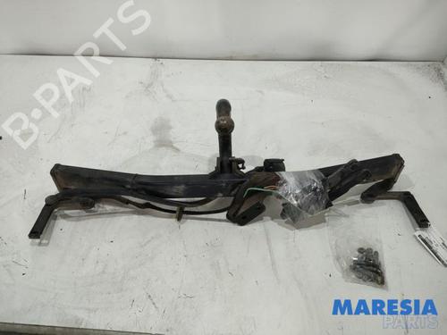 Kule for tilhengerfeste/Mekanisme PEUGEOT 308 II (LB_, LP_, LW_, LH_, L3_) 1.2 THP 130 (131 hp) 31452939