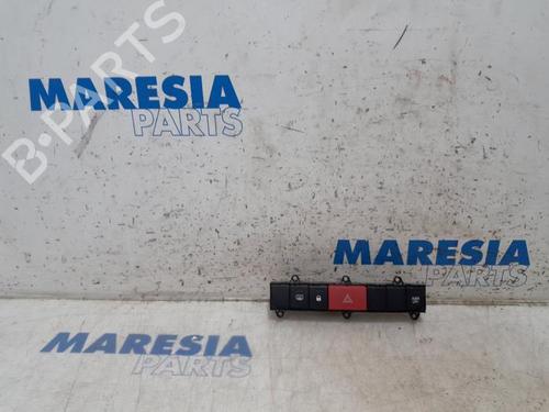 Used Warning switch FIAT DUCATO Van (250_) 140 Natural Power (136 hp) 31514587