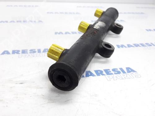 Injection rail CITROËN C6 (TD_) 2.7 HDi | BP31522996M98 - Image 3