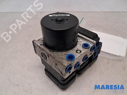 Módulo de ABS RENAULT TWINGO II (CN0_) 1.2 16V (CN0K, CN0V, CN0A) (76 hp) 31427559