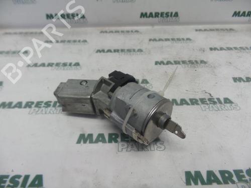 Used Ignition barrel PEUGEOT 3008 I MPV (0U_) 1.6 THP (156 hp) 31464683