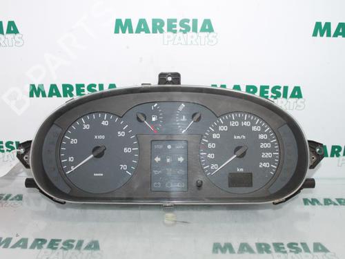 instrument-cluster-renault-scenic-i-mpv-ja01_-fa0_-1999-2000-2001-2002-2003-2004-2005-2006-2007-2008-2009-2010-31451329 main image