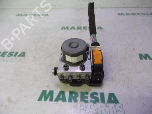 Used ABS pump ABS pump PEUGEOT 308 SW II (LC_, LJ_, LR_, LX_, L4_) 1.6 HDi / BlueHDi 115 (LCBHXM, LCBHXT) (115 hp) 31394500 31394500
