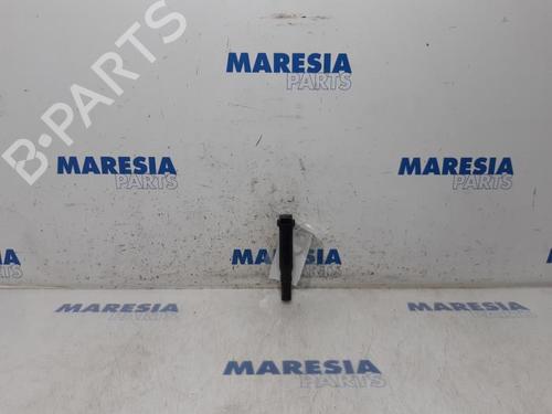 Used Ignition coil PEUGEOT 208 I (CA_, CC_) 1.2 VTI 82 (82 hp) 31486548
