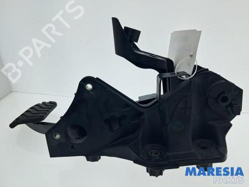 Break pedal RENAULT CAPTUR II (HF_) TCe 160 (HFN1) | BP39932819I19 - Image 3