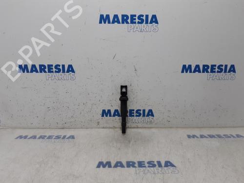 Used Ignition coil CITROËN C3 II (SC_) 1.4 VTi 95 (95 hp) 31465160