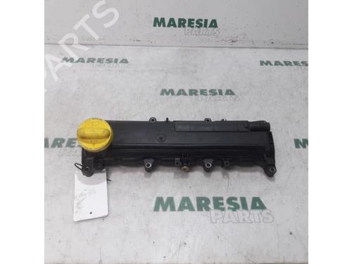 Used Valve cover RENAULT KANGOO Express (FC0/1_) 1.5 dCi (61 hp) 31446127