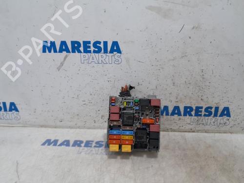 Used Fuse box FIAT PUNTO (199_) 0.9 (101 hp) 31482729