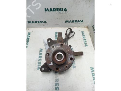 left-front-steering-knuckle-renault-megane-i-coach-da01_-1996-1997-1998-1999-2000-2001-2002-2003-31483692 main image