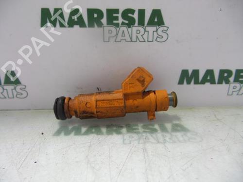 injector-alfa-romeo-145-930_-1994-1995-1996-1997-1998-1999-2000-2001-31438267 main image
