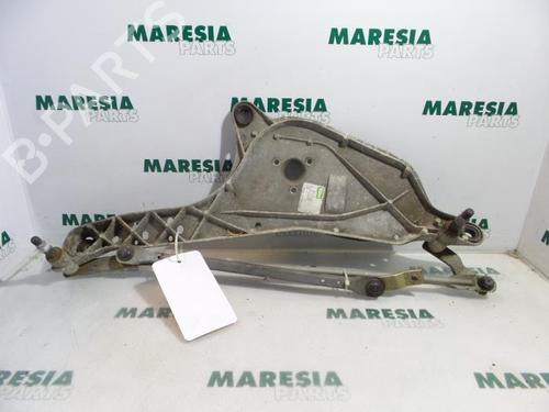 Used Front wipers mechanism RENAULT LAGUNA II Grandtour (KG0/1_) 1.8 16V (121 hp) 31489174