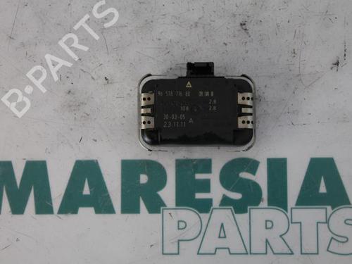Used Electronic sensor CITROËN C5 II Break (RE_) 2.2 HDi (RE4HXE) (133 hp) 31517447