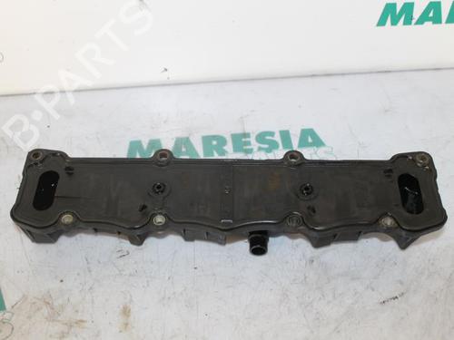 Used Valve cover PEUGEOT 307 CC (3B) 1.6 16V (110 hp) 31525867
