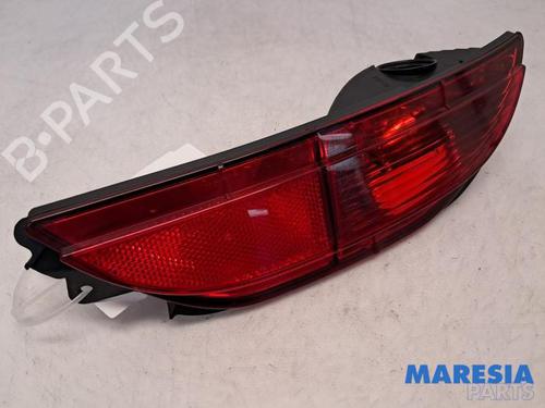 rear-fog-light-fiat-grande-punto-199_-2005-31429959 main image